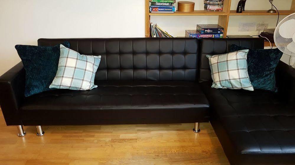 Excellent Location -central - Parking - 4 Beds Belfast