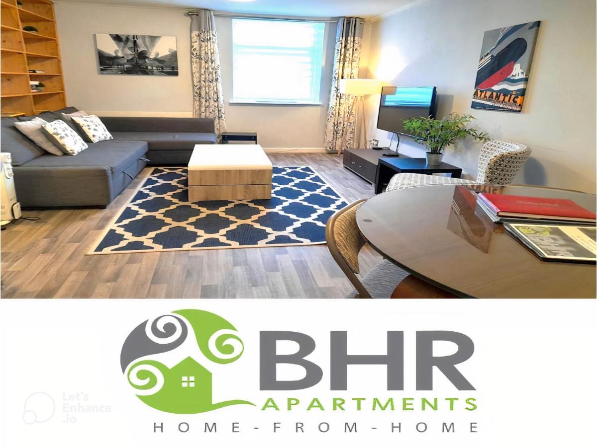 Appartamento Excellent Location - Centre - Parking - 4 Beds -2 Bedrooms *