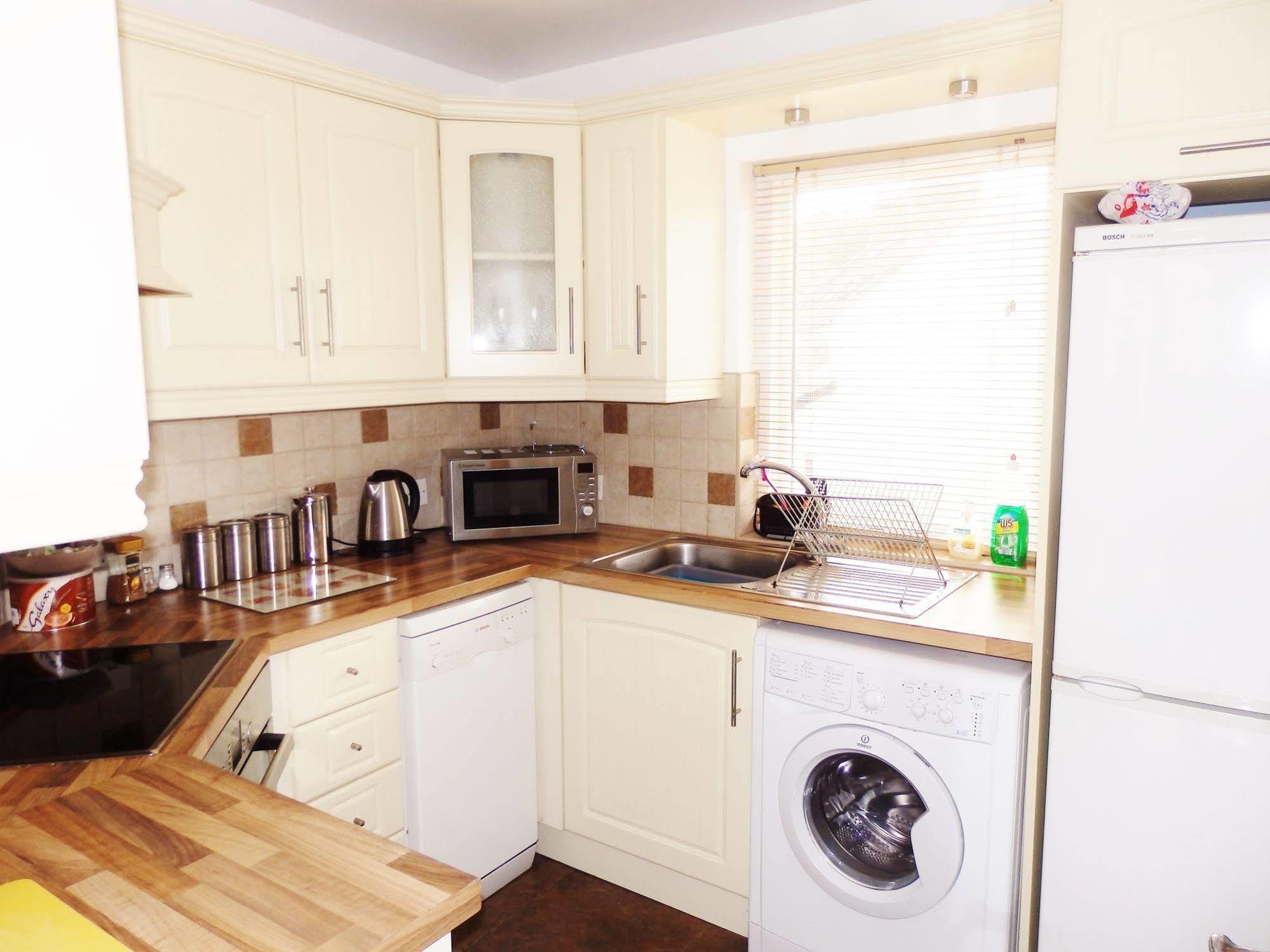 Excellent Location - Centre - Parking - 4 Beds -2 Bedrooms Appartamento *